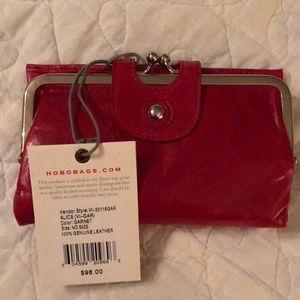 HOBO Alice wallet in Garnet